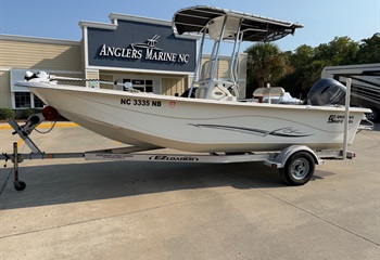 2015 Carolina Skiff 218 DLV Boat